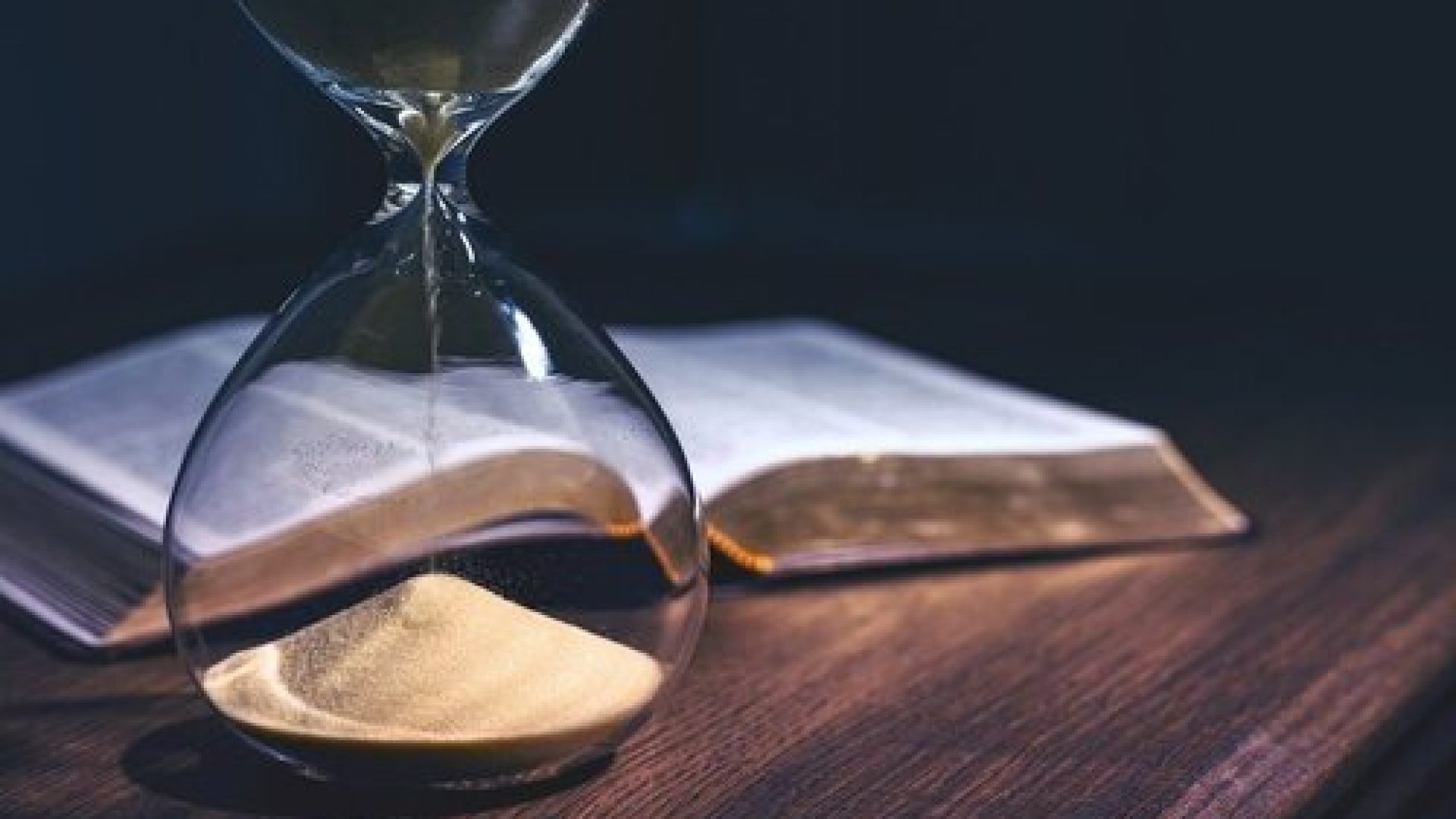 hourglass2a